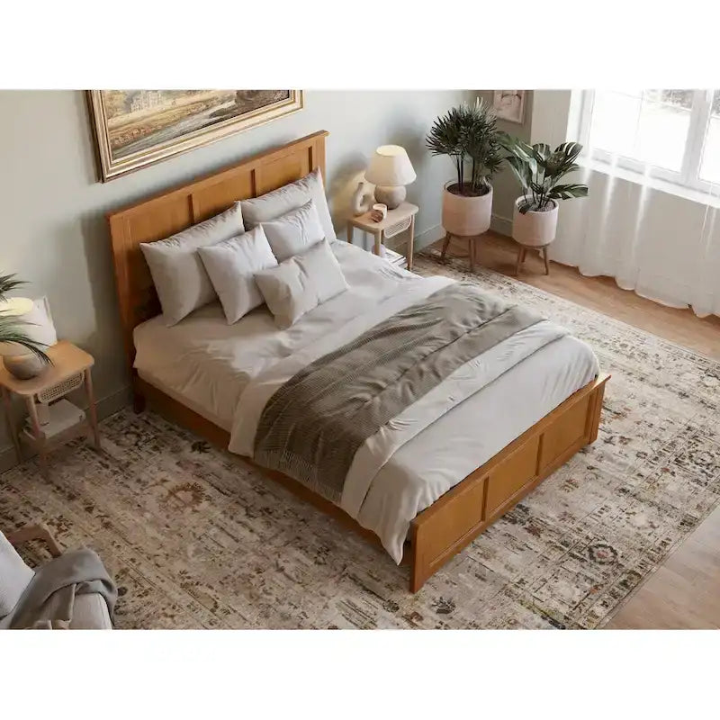 Massivholz-Fundamentbett mit passendem Fußteil
