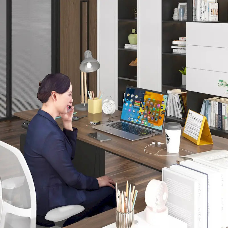 63" höhenverstellbarer Schreibtisch mit integriertem Schrank und Schubladen