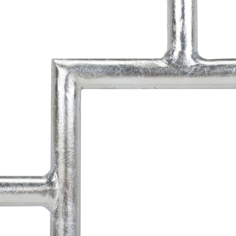 Silberner Beistelltisch mit Glasplatte – 56B x 56T x 53H cm