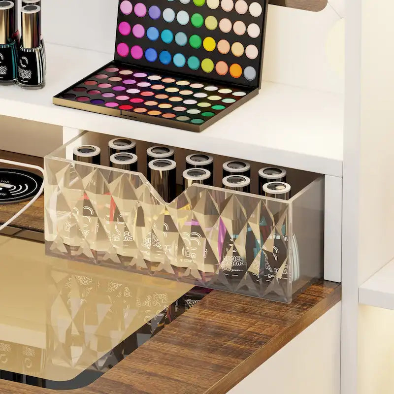 Schminktisch mit LED-Beleuchtung und Ladestation